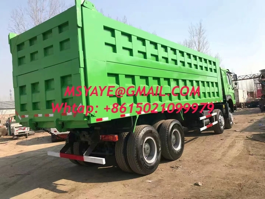SINOTRUK 8*4 Vehículo de movimiento de tierra hecho para una experiencia de movimiento de tierra automático manual sin problemas