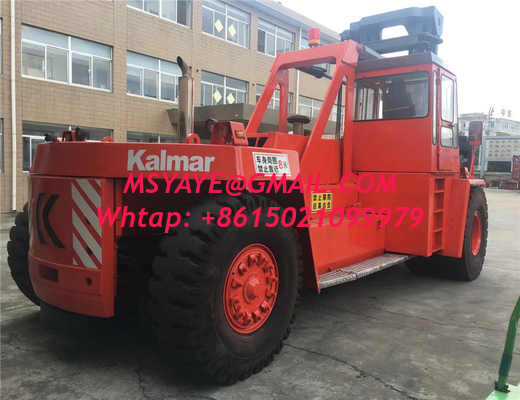 Carretilla elevadora usada de Kalmar de la carretilla elevadora 42 toneladas con la bifurcación y el cambio lateral en venta