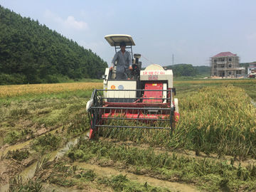 Maquinaria de la cosechadora del tanque del grano del arroz de las cosechas de la MÁQUINA SEGADORA de la PISTA 102hp de RL (4LZ-6.0P) HECHA EN CHINA